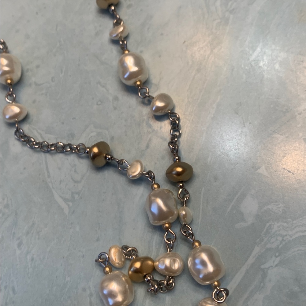 Silver and Gold Paisley Jewelry Set with pearls. - Picture 7 of 7
